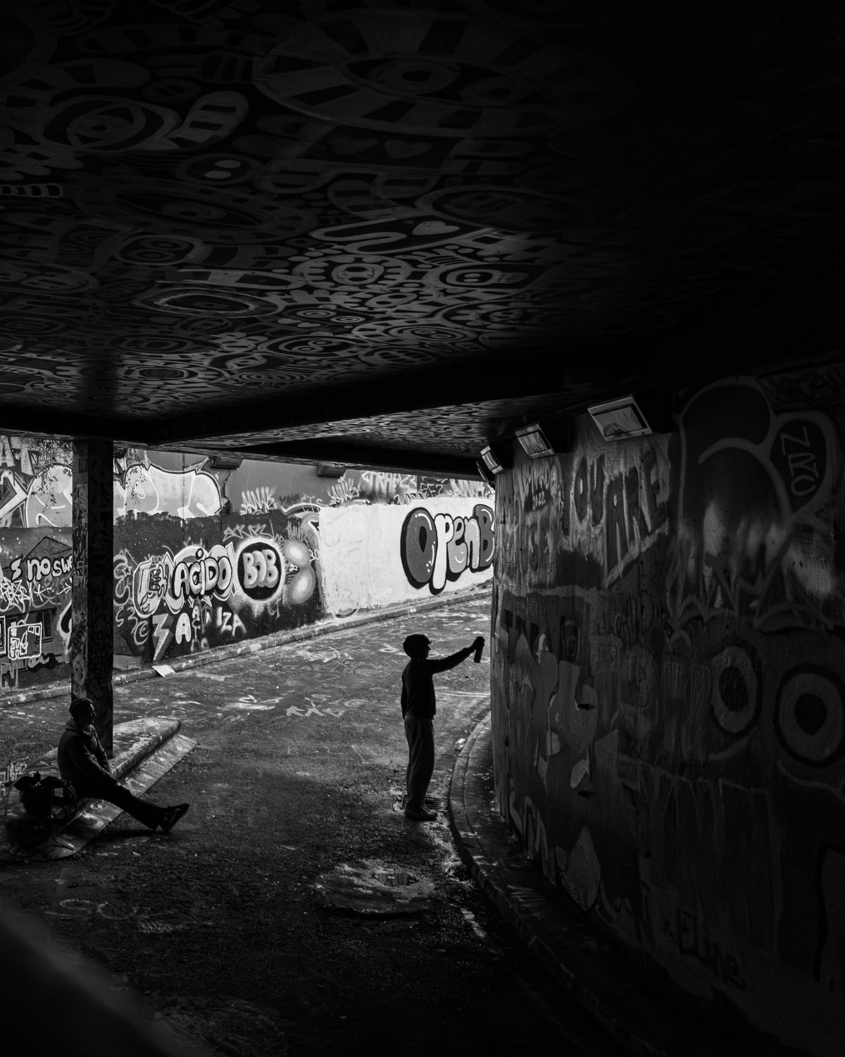 London UK modern minimal street skyline blackandwhite