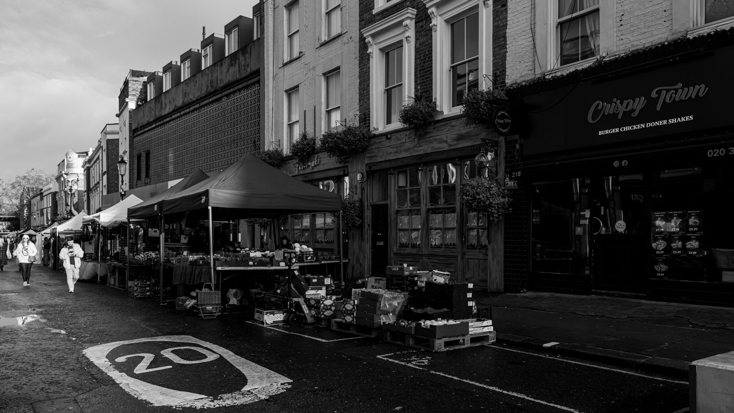 London UK modern minimal street skyline blackandwhite